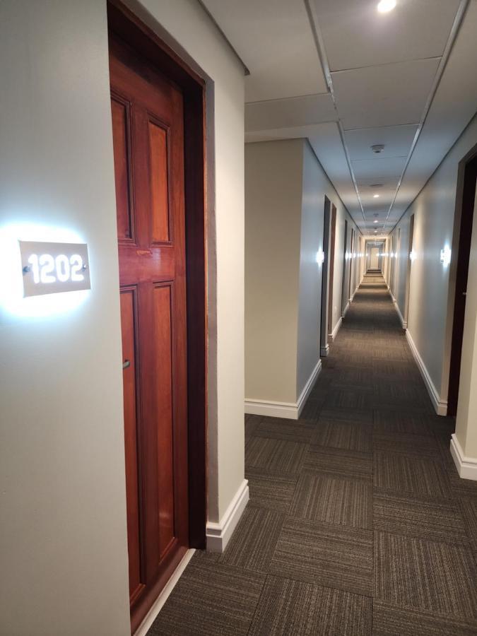 12 Oceans Hotel And Conference Centre Kingsborough Exterior foto
